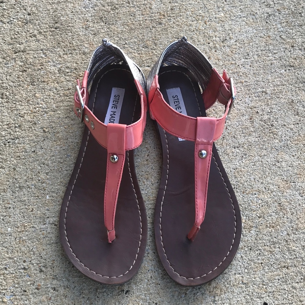 Steve Madden Coral and Silver Thong Sandals